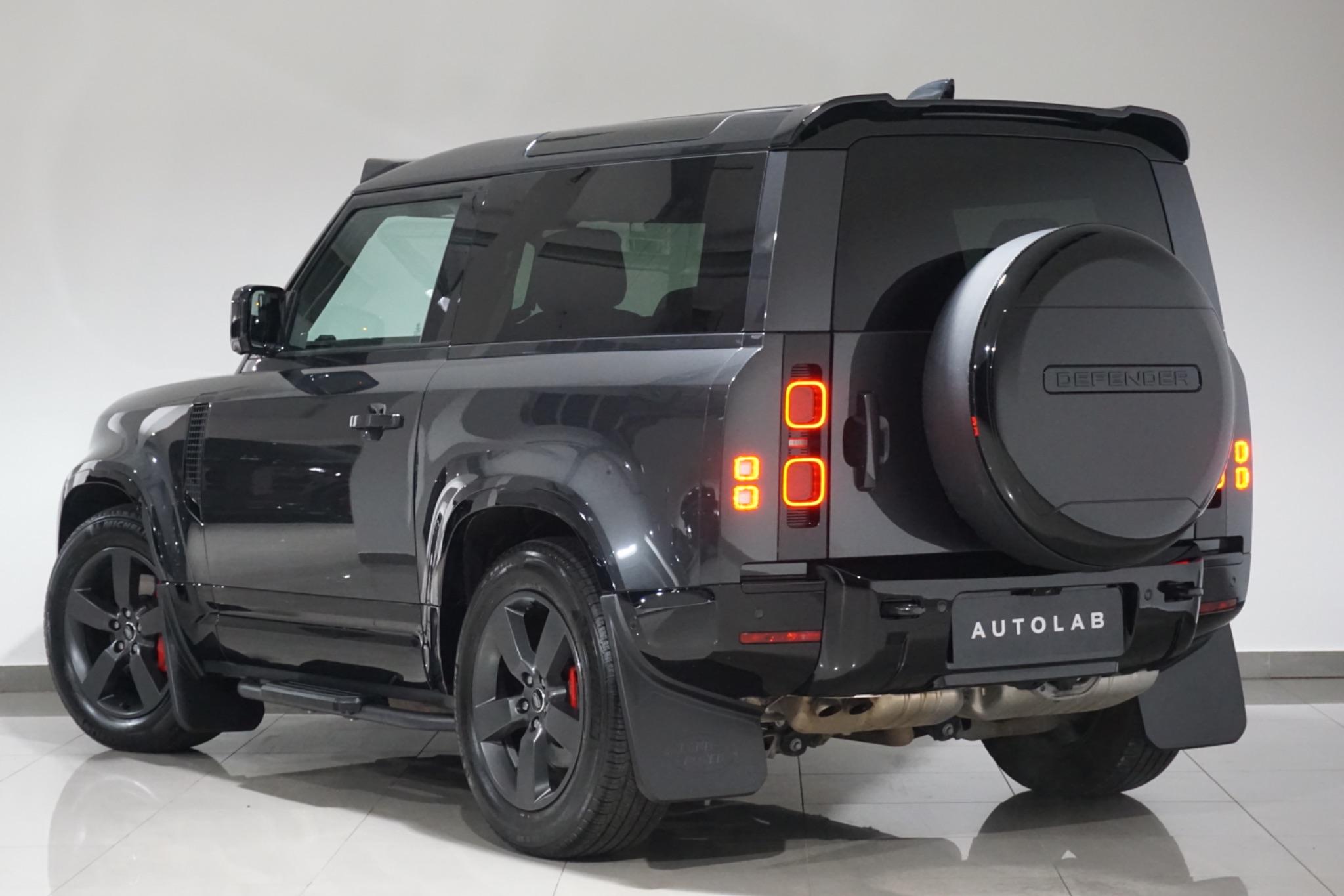 Land Rover Defender 90 3.0 D300 MHEV X-Dynamic HSE Hard Top SUV Auto 4WD SWB Euro 6 (s/s) 3dr